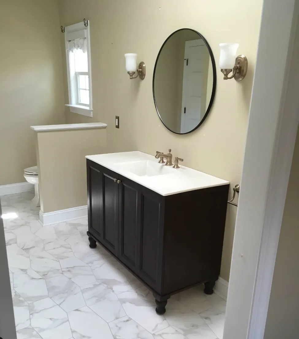 Marble-look hex tile bathroom floor